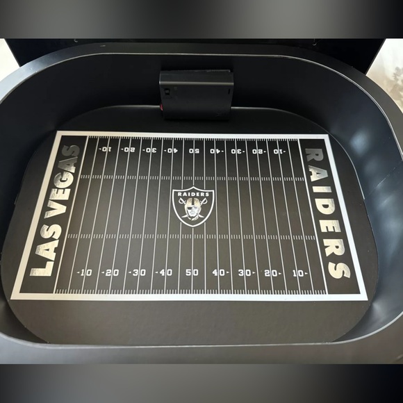 Las Vegas Raiders 2020 Allegiant Stadium Inaugural Season Ticket Gift Box - Picture 13 of 16